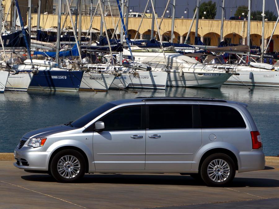  Lancia Voyager 2011 года  (фото 49 из 66)